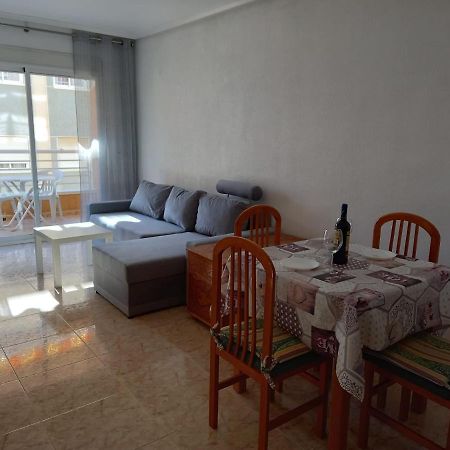 Julia'S Paradise Apartment Torrevieja Eksteriør billede