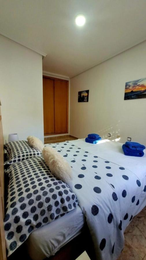 Julia'S Paradise Apartment Torrevieja Eksteriør billede